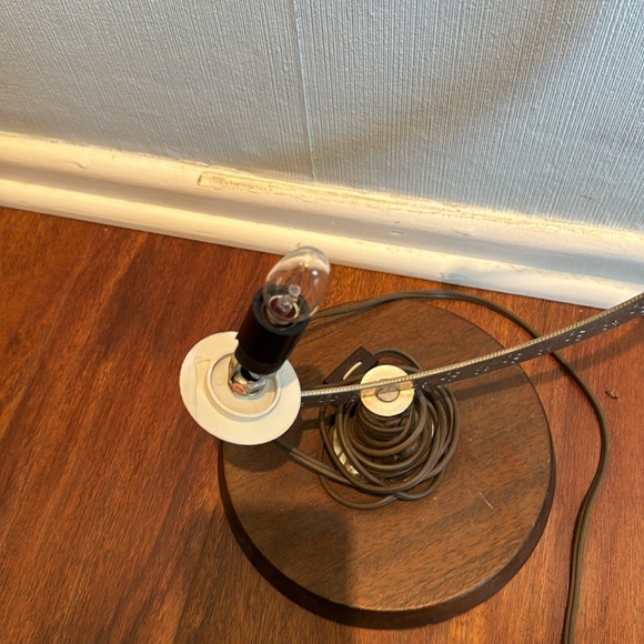 VINTAGE WORKING LAMP GLOBE - Picture 4 of 15